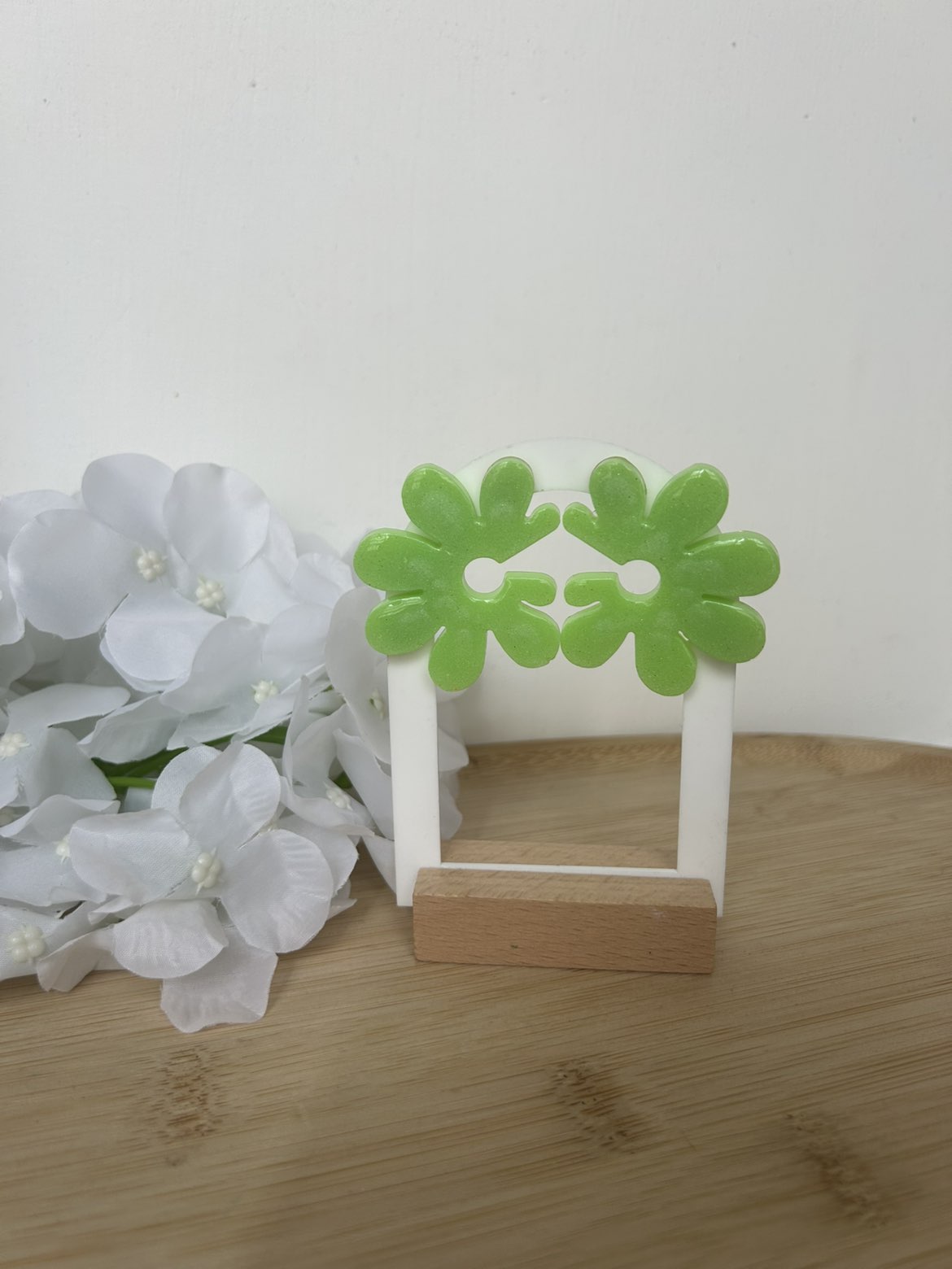Puce d'oreille Nina